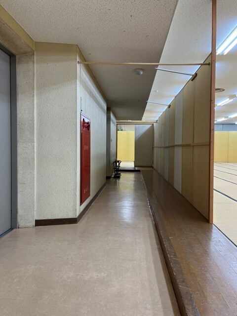 ナイスなヴィンテージビルディングの大空間。京都友禅ビル３階。　家賃７８万円