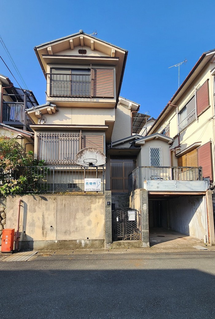 昭和・平成を駆け抜けたお家　京都府向日市物集女出口　価格：1,480万円