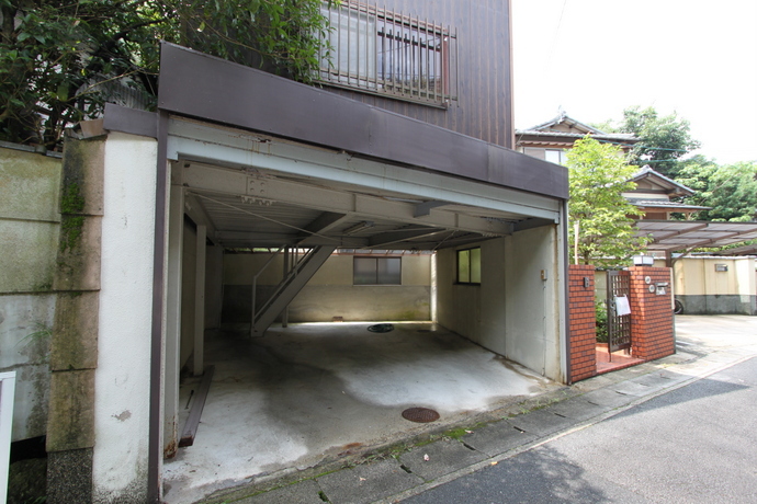 京都市左京区上高野 中古一戸建  子育てのしやすいガレージハウス