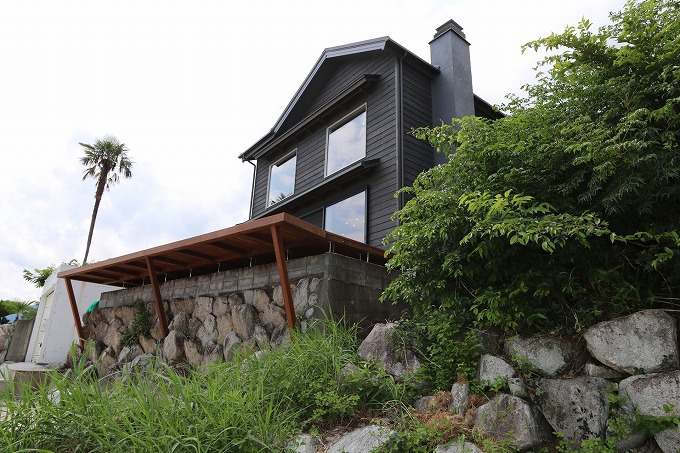 絶景の琵琶湖に面した邸宅　北比良